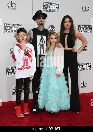 November 2016. 19th Nov, 2016. Los Angeles, California - Landon Asher Barker, Travis Barker, Alabama Luella Barker, Atiana de la Hoya. 2016 American Music Awards held at Microsoft Theater. Photo Credit: PMA/AdMedia © Pma/AdMedia/ZUMA Wire/Alamy Live News Stock Photo