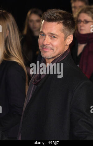 London, UK. 21 November 2016. American actor Brad Pitt attends the UK premiere of Allied, the World War II romantic thriller film, directed by Robert Zemeckis starring Brad Pitt and Marion Cotillard. Credit:  Bettina Strenske/Alamy Live News Stock Photo