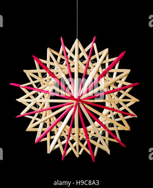 Star made of straw Stock Photo - Alamy