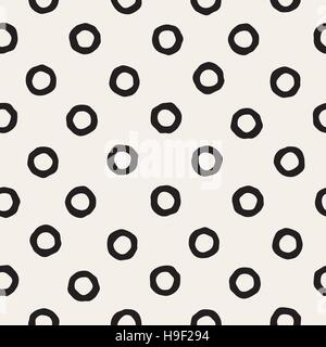 Vector Seamless Black and White Hand Drawn Circles Pattern Stock Vector