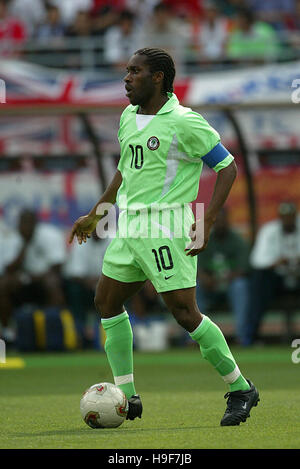 201★サッカー★jay-jay okocha★prostars★フィギュア 201☆サッカー☆jay-jay okocha☆prostars☆フィギュア