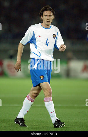 ALEXEI SMERTIN RUSSIA INTERNATIONAL STADIUM YOKOHAMA JAPAN 09 June 2002 Stock Photo