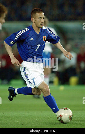 HIDETOSHI NAKATA JAPAN & PARMA INTERNATIONAL STADIUM YOKOHAMA JAPAN 09 June 2002 Stock Photo