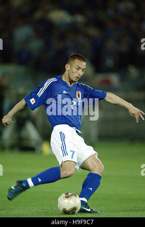 HIDETOSHI NAKATA JAPAN & PARMA INTERNATIONAL STADIUM YOKOHAMA JAPAN 09 June 2002 Stock Photo