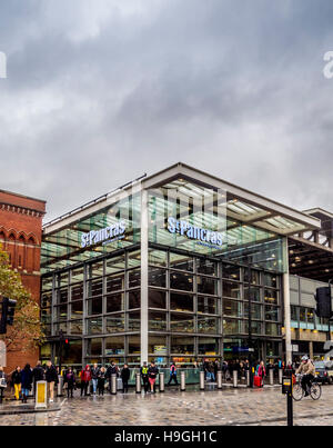 St Pancras International railway station. Modern Glass extension to original building, London, UK. Stock Photo