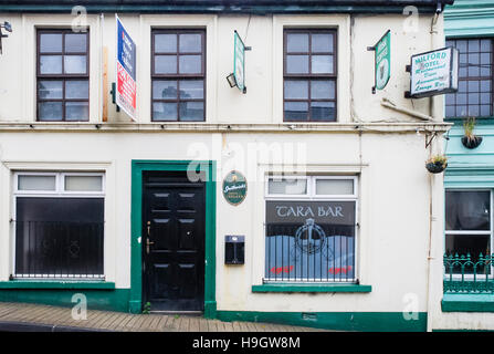 Milford Hotel and Tara Bar, closed down and up for sale, Milford, County Donegal, Ireland. Stock Photo