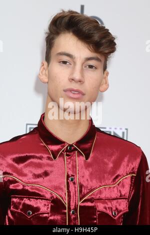 Jack Baran at arrivals for 2016 American Music Awards (AMA's