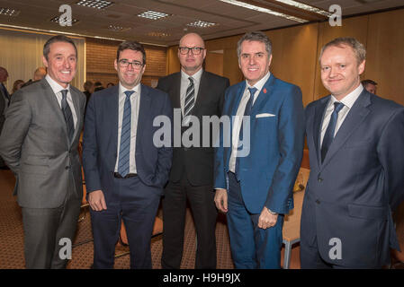 Runcorn. Cheshire North West England. 24h November 2016 Northern Powerhouse Mayoral Candidates Meeting. held at the SOG business centre The Heath. Pictured left to right are Robert Elstone Chief Executive of Everton FC, Andy Burnham Metro Mayoral Candidate for Greater Manchester, John Eades Operations Director at Manchester United Foundation of Manchester United FC, Steve Rotheram Metro Mayoral Candidate for Liverpool City Region and Andy Hughes Chief Operating Officert of Liverpool FC.  By working together the Liverpool and Manchester regions can become the “engine room at the heart of the No Stock Photo