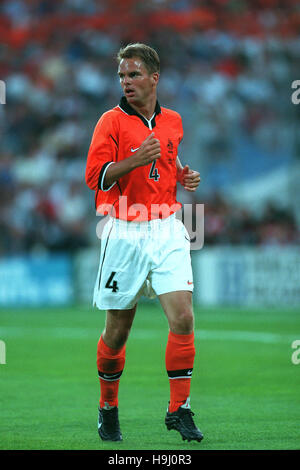 FRANK DE BOER HOLLAND & AJAX 25 June 1998 Stock Photo