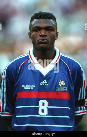 MARCEL DESAILLY FRANCE & AC MILAN 19 December 1995 Stock Photo - Alamy