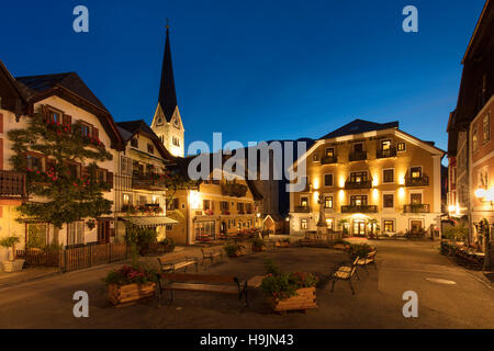 Early morning twilight over the Marktplatz, Hallstatt, Saltzkammergut, Austria Stock Photo
