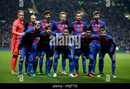 Barcelona's Marc-Andre ter Stegen (left to right, back), Javier Mascherano, Filipe Andre Gomes, Ivan Rakitic, Sergio Busquets, Gerard Pique, Lionel Messi (left to right, front), Carnicer Sergi Roberto, Neymar, Luis Suarez and Jordi Alba pose for a photograph before the UEFA Champions League match at Celtic Park, Glasgow. Stock Photo