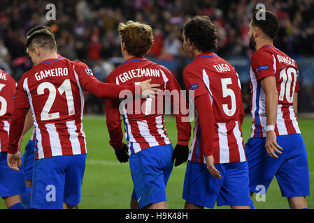 Madrid, Spain. 23rd Nov, 2016. Atletico's Gamerio, (left), Griezmann, Tiago and Carrasco pictured during their UEFA Champions League match with PSV Eindhoven (Netherlands) at Vicente Calderón stadium. Atletico de Madrid beat PSV (2-0) in the Champions League Group D match played at the Vicente Calderón in Madrid. Credit:  Jorge Sanz/Pacific Press/Alamy Live News