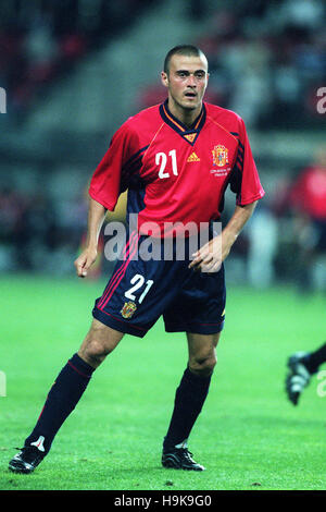 LUIS ENRIQUE SPAIN 20 June 1998 Stock Photo