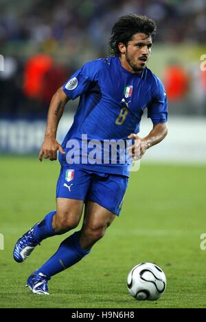 GENNARO GATTUSO ITALY MILAN MILAN ITALY 17 April 2002 Stock Photo - Alamy