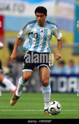 JUAN RIQUELME ARGENTINA & VILLARREAL WORLD CUP LEIPZIG GERMANY 24 June 2006 Stock Photo