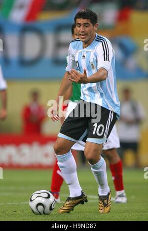 JUAN RIQUELME ARGENTINA & VILLARREAL WORLD CUP LEIPZIG GERMANY 24 June 2006 Stock Photo