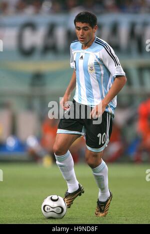 JUAN RIQUELME ARGENTINA & VILLARREAL WORLD CUP LEIPZIG GERMANY 24 June 2006 Stock Photo