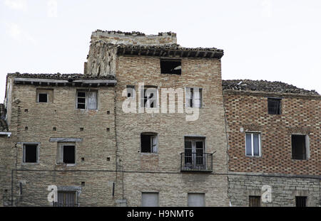 Wall retaining wall destroyed and in ruins, construction and architecture Stock Photo