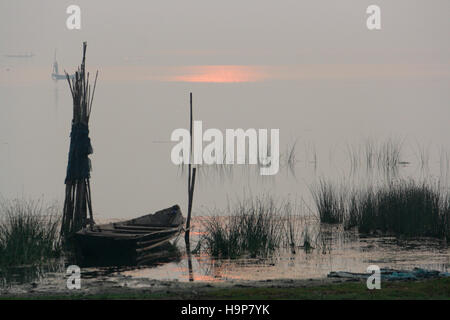 Fishing boat on Chilika lake Stock Photo - Alamy