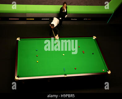 Michael Wild in action during his first round match against Alan McManus on day three of the Betway UK Championships 2016, at the York Barbican. PRESS ASSOCIATION Photo. Picture date: Thursday November 24, 2016. See PA story SNOOKER York. Photo credit should read: Simon Cooper/PA Wire Stock Photo