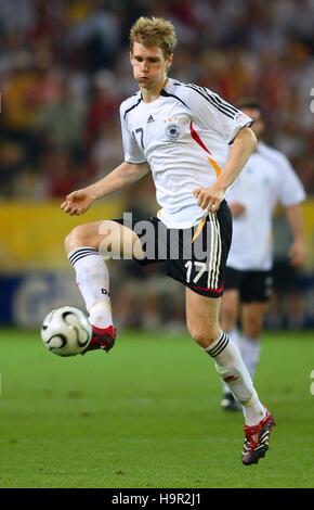 PER MERTESACKER GERMANY & HANNOVER WORLD CUP DORTMUND GERMANY 04 July 2006 Stock Photo