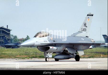 US Air Force, F 16 'falcon' jet fighter Stock Photo