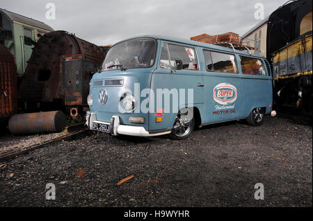 1971 VW Volkswagen Bay Window camper van Stock Photo