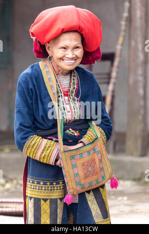 ethnic Red Dzao woman inTa Phin, Lao Cai in Sapa, Vietnam, Asia Stock Photo