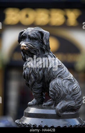 Greyfriars Bobby statue which sits outside Greyfrairs Kirk on, George iv Street Bridge  in Edinburgh. Stock Photo