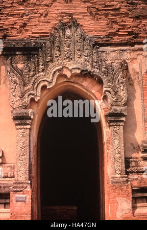 Thambula temple. Main entrance on the east side. Pagan, Burma.