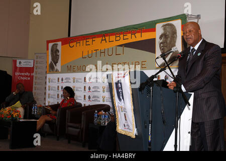 Durban, South Africa. 26th Nov, 2016. DURBAN - Jeff Radebe, South Africa's Minister in the Presidency, speaking on whether the country's constitution is an obstacle or catalyst for nation building at the annual CHief Albert Luthuli Memorial Lecture at the University of KwaZulu-Natal in Durban. Looking on are Wally Serote (left) and the country's Public Protector Advocate Busisiwe Mkhweban (center) Picture Credit:  Giordano Stolley/Alamy Live News Stock Photo