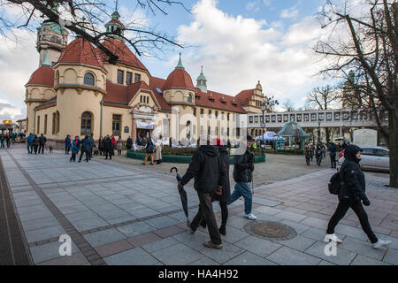 Sopot, Poland 27 November 2016   Protest against planned liquidation of the rheumatological hospital in Sopot. Law and Justice (PiS) government plans to stop financing tens of hospitals across the Poland. Credit:  Michal Fludra/Alamy Live News Stock Photo