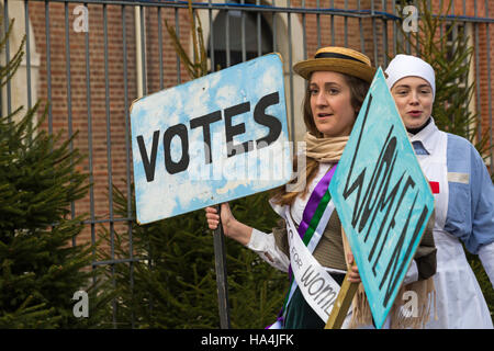 Portsmouth, Hampshire, UK 27 November 2016. Thousands visit the Victorian Festival of Christmas at Portsmouth Historic Dockyard for the entertainment, characters dressed in olden days and the Christmas market. Credit:  Carolyn Jenkins/Alamy Live News Stock Photo