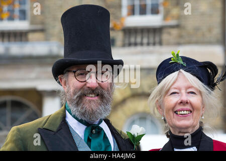 Portsmouth, Hampshire, UK 27 November 2016. Thousands visit the Victorian Festival of Christmas at Portsmouth Historic Dockyard for the entertainment, characters dressed in olden days and the Christmas market. Credit:  Carolyn Jenkins/Alamy Live News Stock Photo