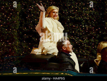 Hollywood, USA. 27th Nov, 2016. Olivia Newton-John rides as Grand Marshal at the 85th Annual Hollywood Christmas Parade in Hollywood on Hollywood Boulevard on November 27, 2016. Credit:  The Photo Access/Alamy Live News Stock Photo