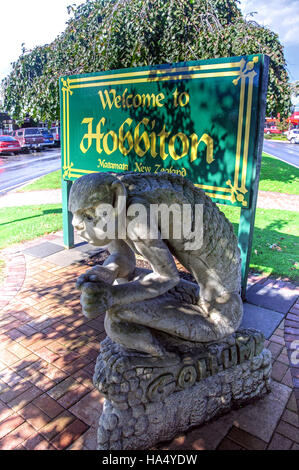 'Welcome to Hobbiton' sign and statue of Gollum, Broadway, Matamata, Waikato Region, North Island, New Zealand