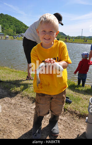 usfwsmidwest 7203375986 Genoa Kid's Fishing Day 2012 Stock Photo