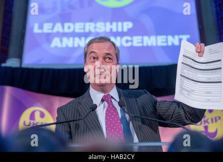 Former UKIP leader,Nigel Farage,makes a speech ahead of the announcement of the new leader of UKIP,Paul Nuttall Stock Photo