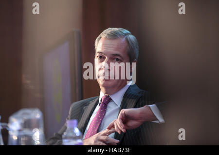 Westminster, London. 28 Nov 2016  - Nigel Farage. Paul Nuttall elected as new UKIP party leader. UKIP Chairman Paul Oaken announces the results of the UKIP Leadership election Credit:  Dinendra Haria/Alamy Live News Stock Photo