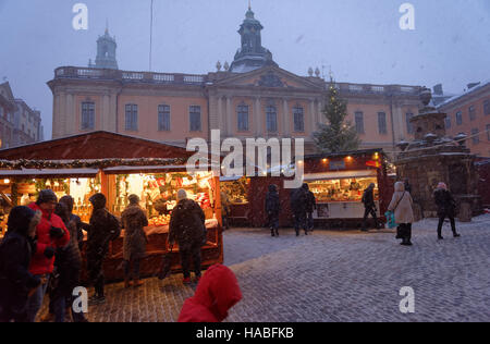 Stockholm, Sweden, 27th November, 2016. Christmas fair on the Stortorget square. This year the Old Town Christmas Market is opened everyday from November 19 to December 23 Stock Photo