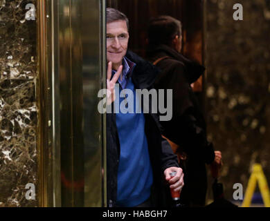 New York, USA. 29th Nov, 2016. New York, New York, USA 29th Nov, 2016 Retired United States Army lieutenant general Michael T. Flynn stands inside the elevator at Trump Tower on November 29, 2016 in New York City. Credit: John Angelillo/Pool via CNP /MediaPunch Credit:  MediaPunch Inc/Alamy Live News Stock Photo