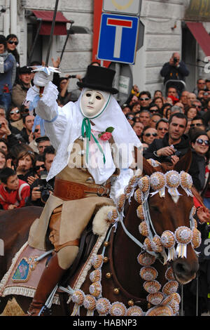 Su Componidori mask at the Sartiglia feast and parade, Oristano ...