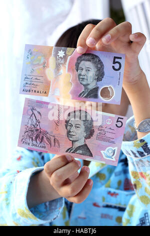 $5 Australian dollar new and old bank note Stock Photo