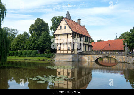 Deutschland, Nordrhein-Westfalen, Steinfurt, Torhaus des Schlosses Burgsteinfurt Stock Photo