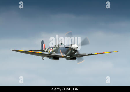 Supermarine Spitfire IX registration MH434 flying on May 18th 2008 at Duxford, Cambridgeshire, UK Stock Photo