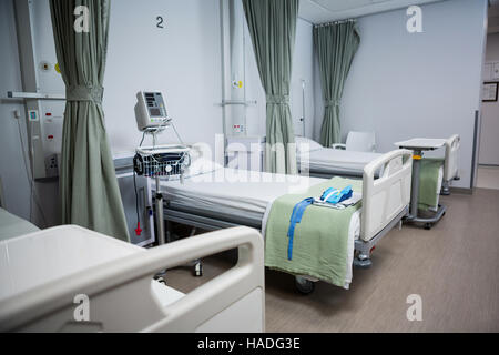 View of empty hospital beds in ward Stock Photo