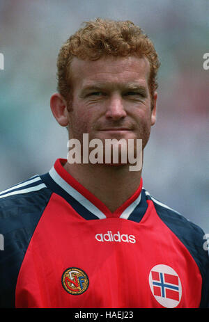 ERLAND JOHNSEN NORWAY & CHELSEA FC 07 July 1994 Stock Photo