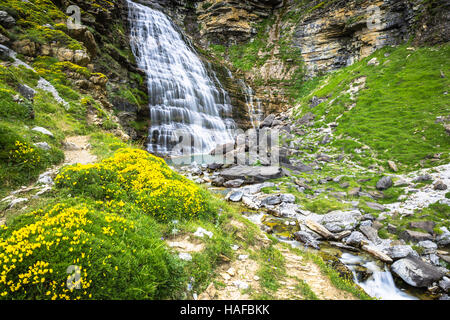 Cascada Cola de Caballo waterfall under Monte Perdido at Ordesa Valley Aragon Huesca Pyrenees of Spain Stock Photo