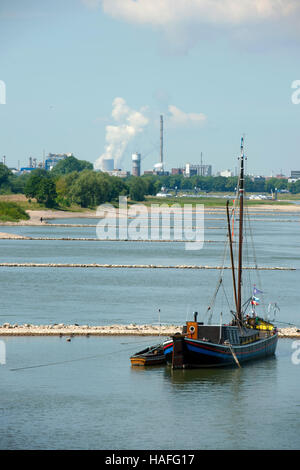 Deutschland, Monheim am Rhein, Blick nach Leverkusen Stock Photo